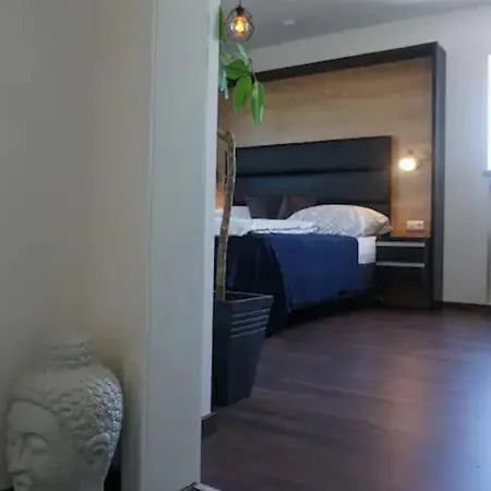 Διαμέρισμα Apartments- Stilvolles 95 Qm Mit Balkon Und Parkplatz *