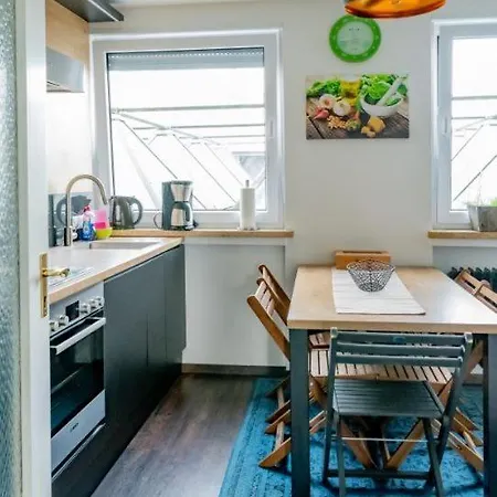 Διαμέρισμα Apartments- Stilvolles 95 Qm Mit Balkon Und Parkplatz *