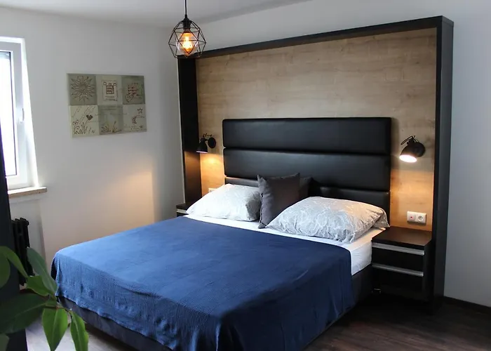 Apartments- Stilvolles 95 Qm Mit Balkon Und Parkplatz Lejlighed Augsburg